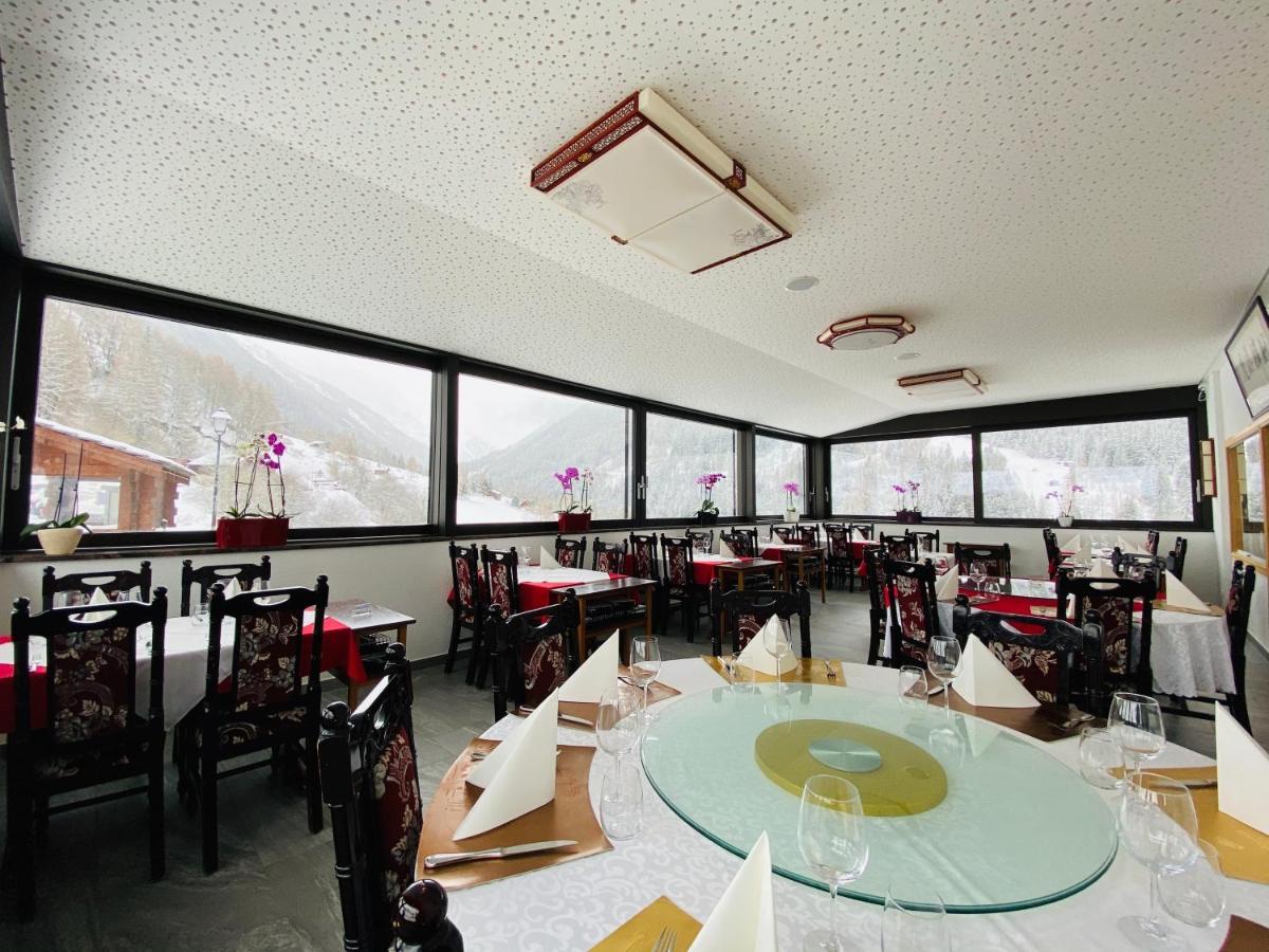 Qi-Lin Hotel Restaurant Ayer Exteriér fotografie